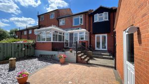 Photo 17- click for photo gallery